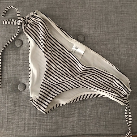 H&M Striped Swimsuit - Picture 4 of 4